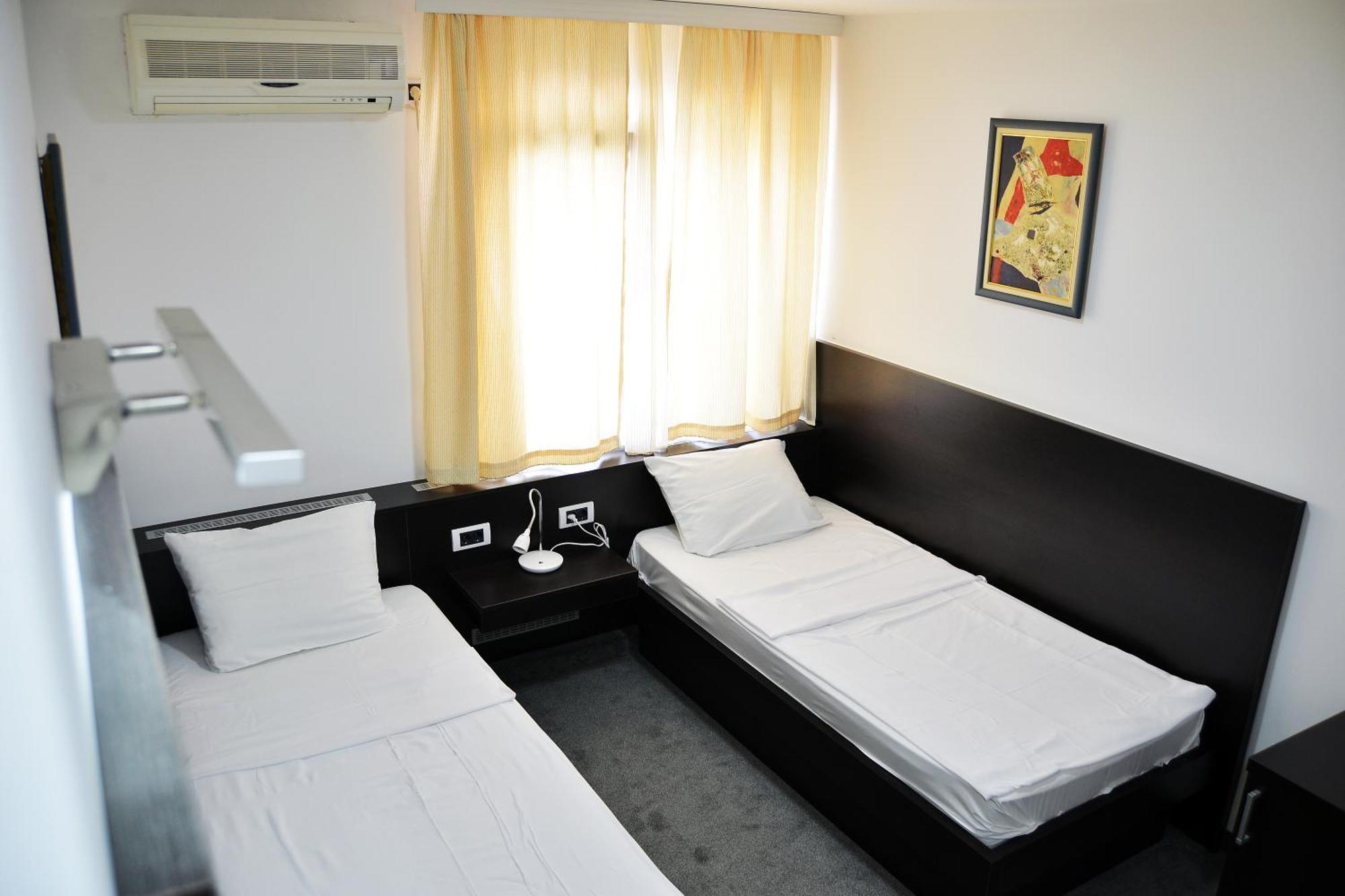 Hotel Golf Kruševac Szoba fotó